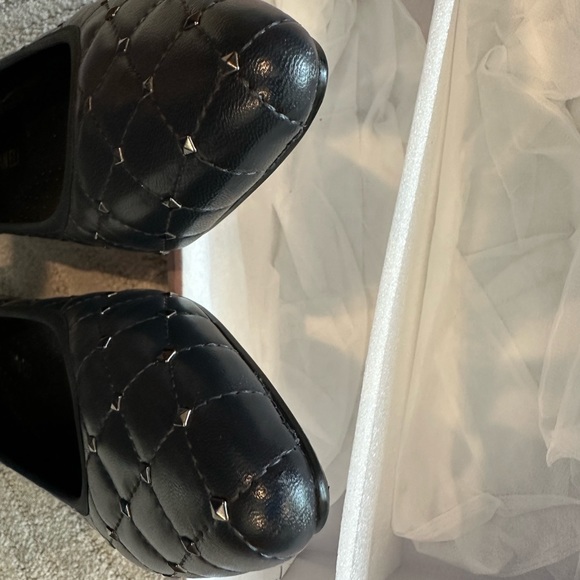 Stylish Navy Vaneli Flats - 10N - Picture 6 of 6